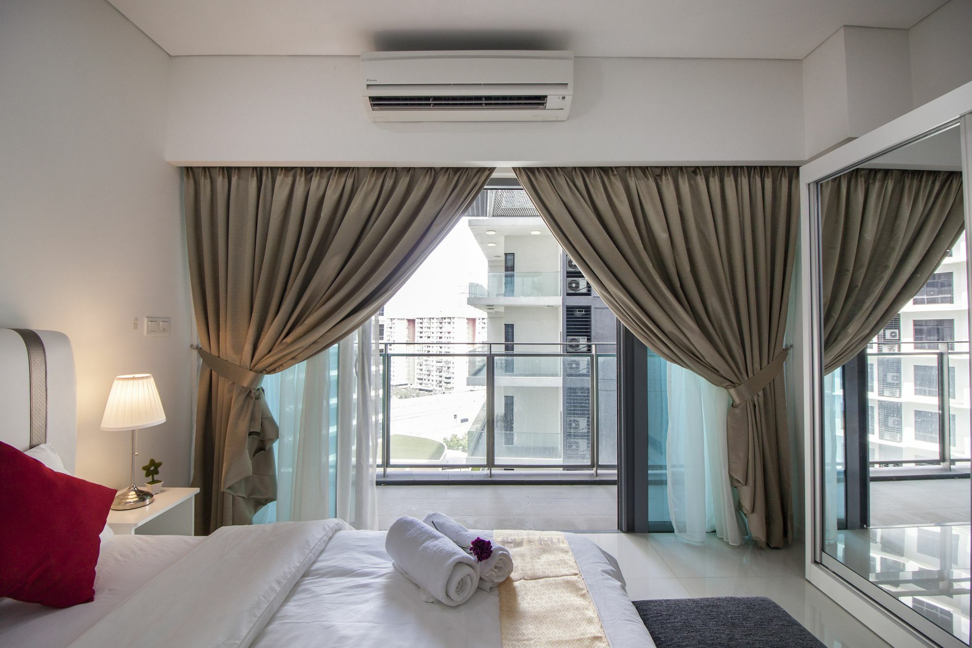 Summer Suites By Plush Kuala Lumpur Exterior foto